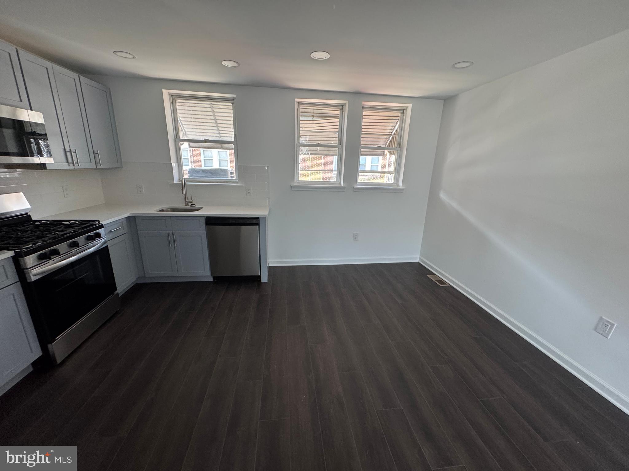 PHILADELPHIA (SOUTHWEST) - Residential