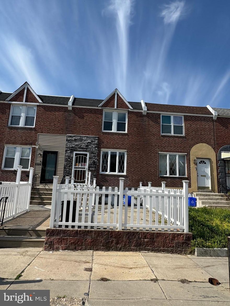 Welcome to this newly renovated 3-bedroom home located in the desirable Elmwood Park section, just southwest of Center City Philadelphia. This charming property features a fenced front yard and an open-concept layout with a spacious living room and dining area.
The updated modern kitchen offers stylish finishes and functionality, perfect for everyday living and entertaining. Upstairs, you’ll find three comfortable bedrooms and a fully renovated bathroom.
The home boasts new flooring and fresh paint throughout. The fully finished basement adds even more living space, including an additional bedroom, a family room, a laundry area, and a full bathroom. completely new HVAC system. From the basement, step out to a large rear driveway for convenient parking.
This move-in-ready home is a must-see and won’t last long!