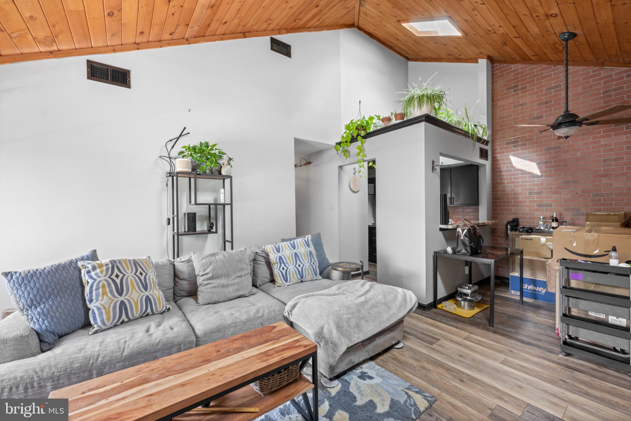 24 BROOKSIDE COURT 24