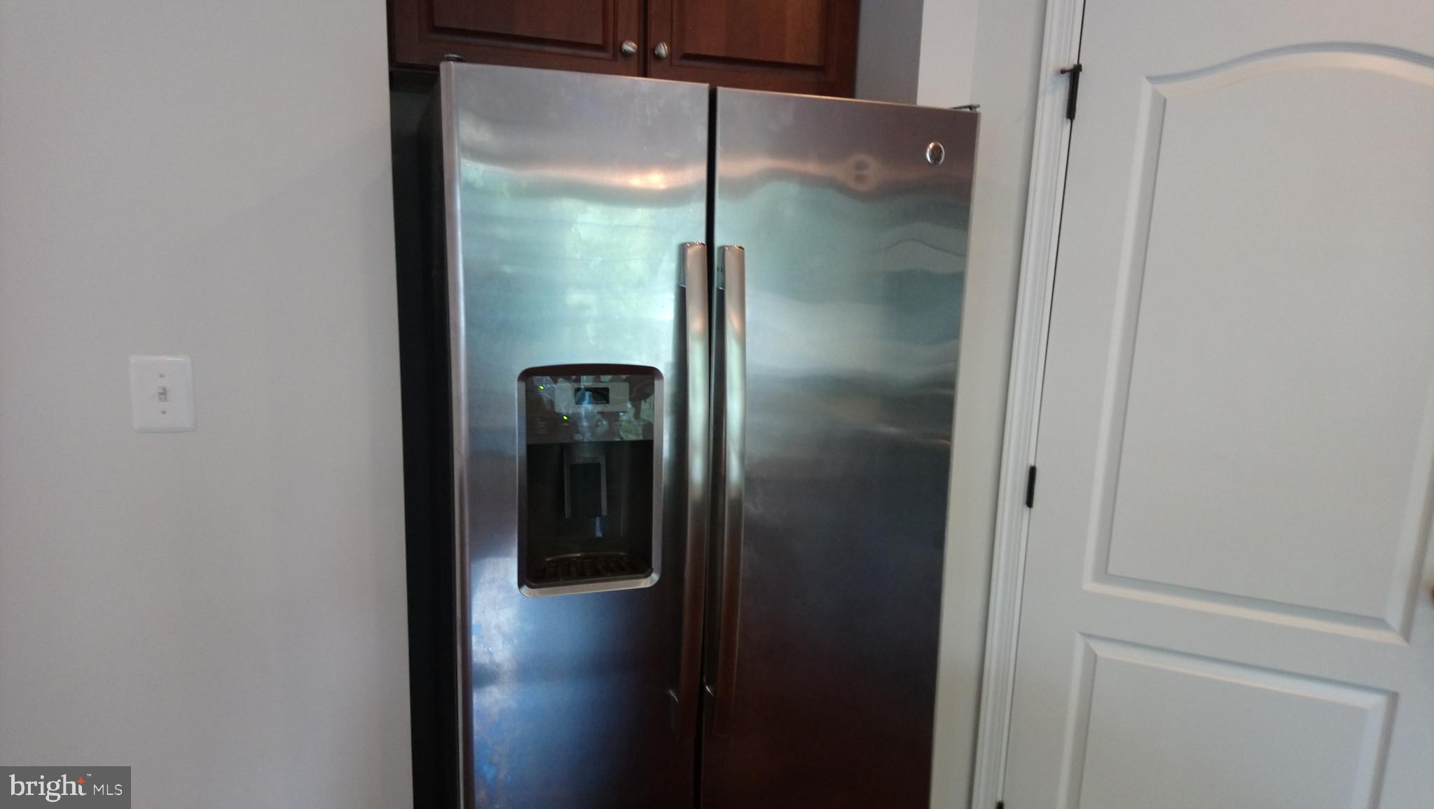 LOUDOUN VALLEY ESTATES 2 - Residential Lease