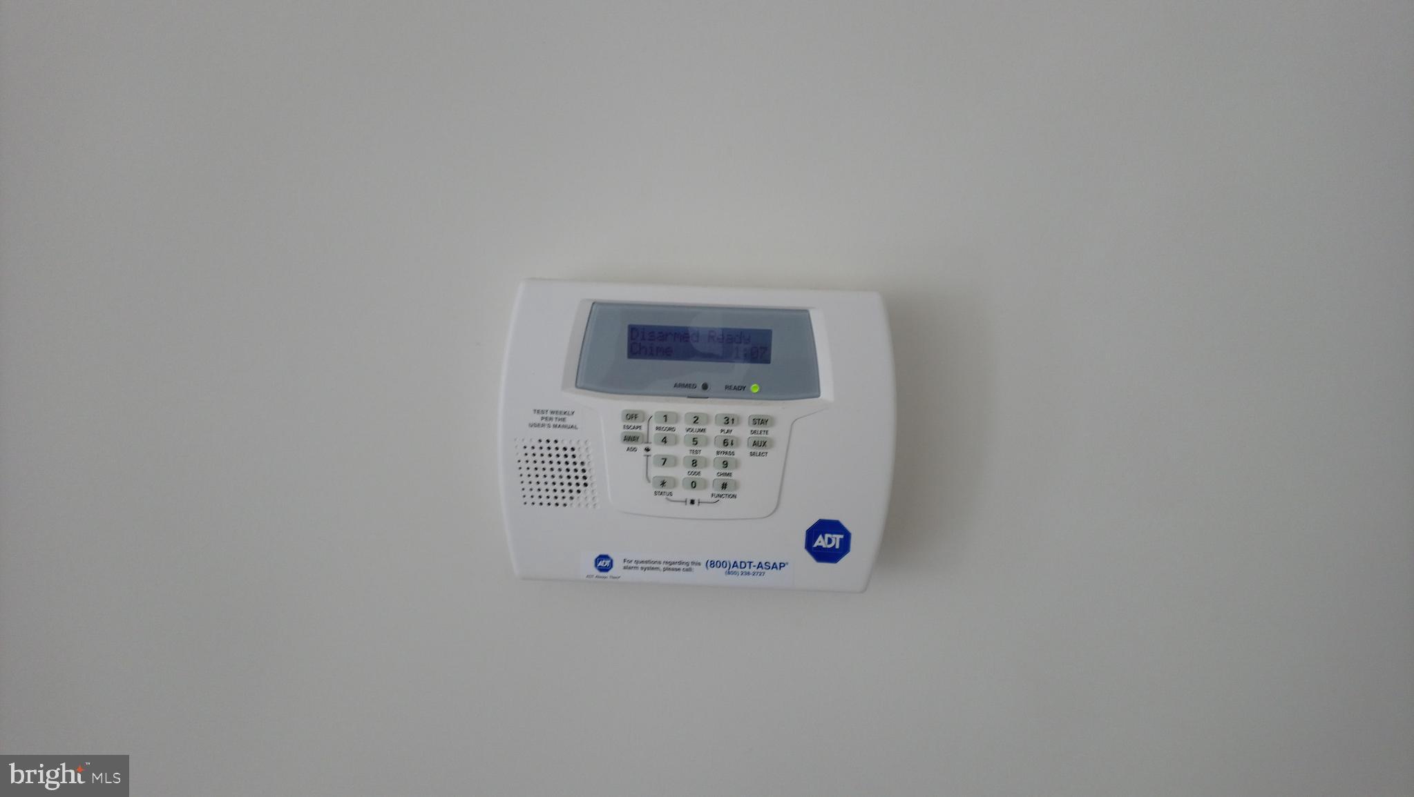 LOUDOUN VALLEY ESTATES 2 - Residential Lease