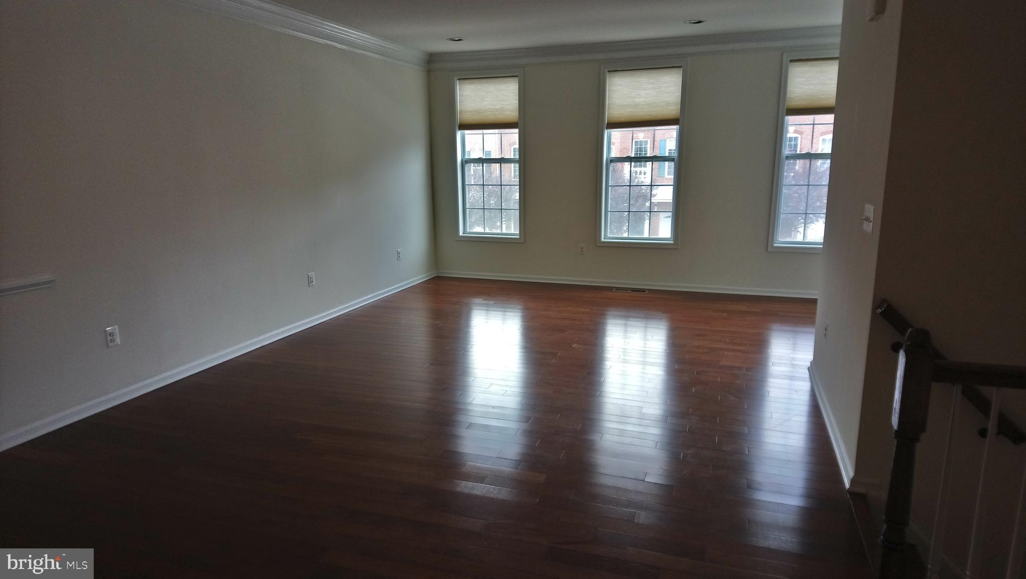 LOUDOUN VALLEY ESTATES 2 - Residential Lease