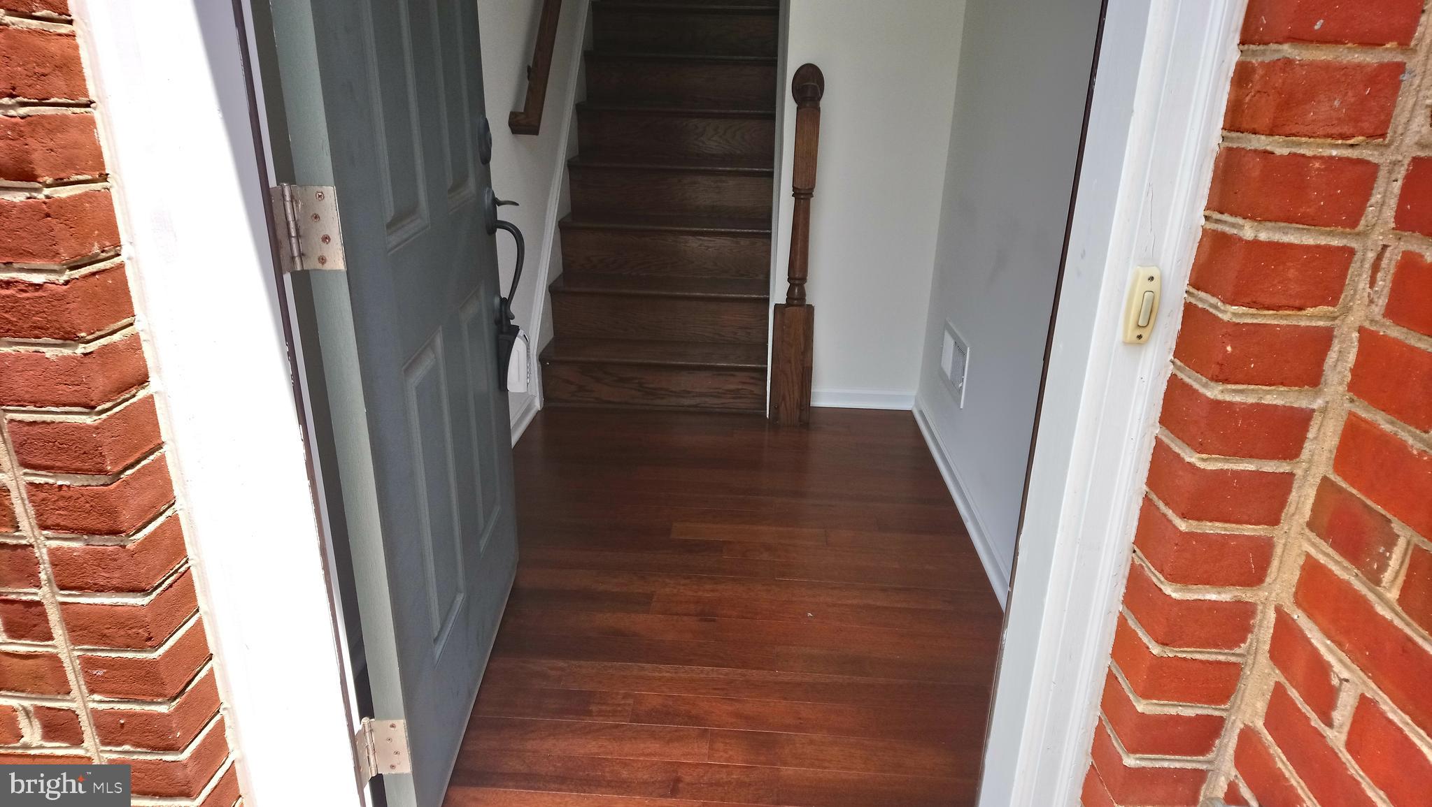 LOUDOUN VALLEY ESTATES 2 - Residential Lease