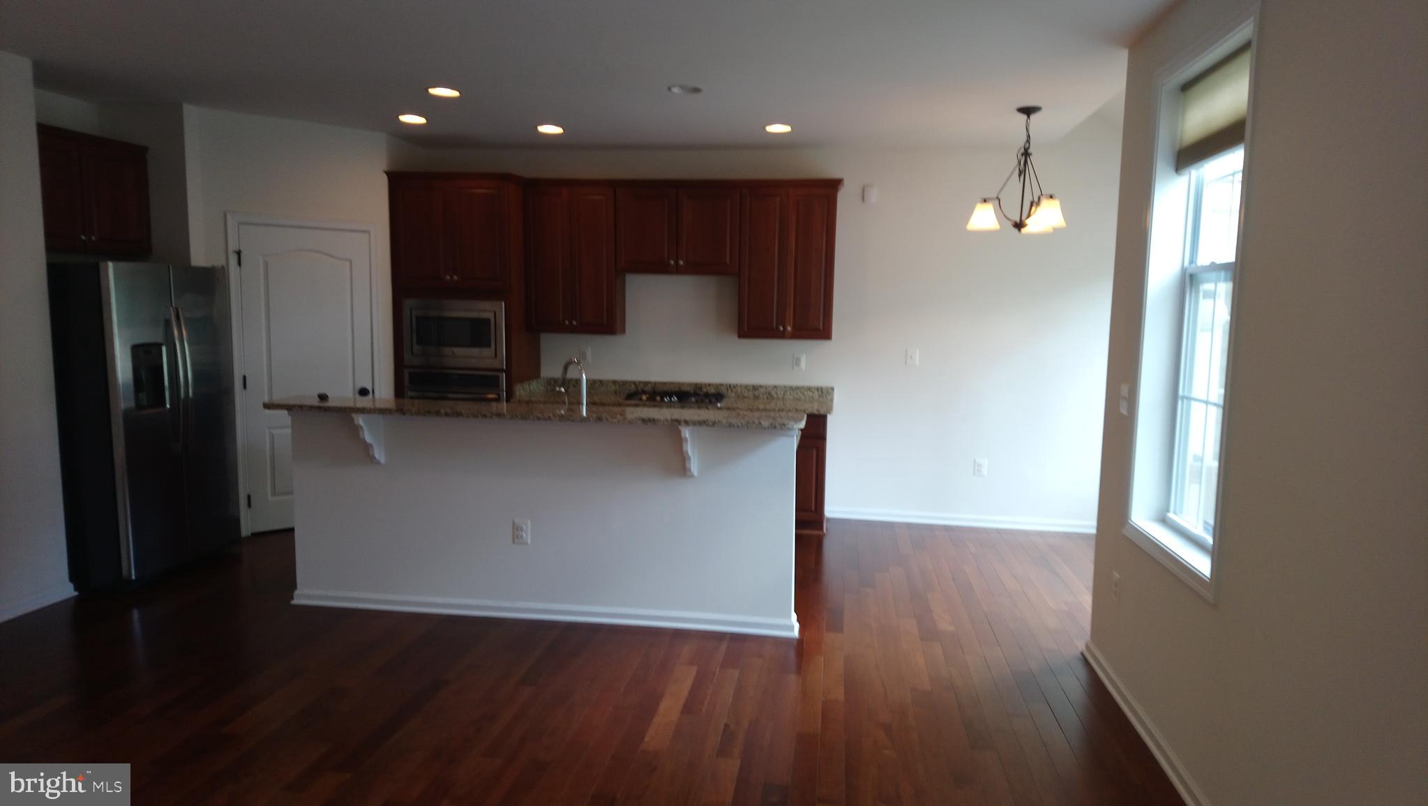 LOUDOUN VALLEY ESTATES 2 - Residential Lease