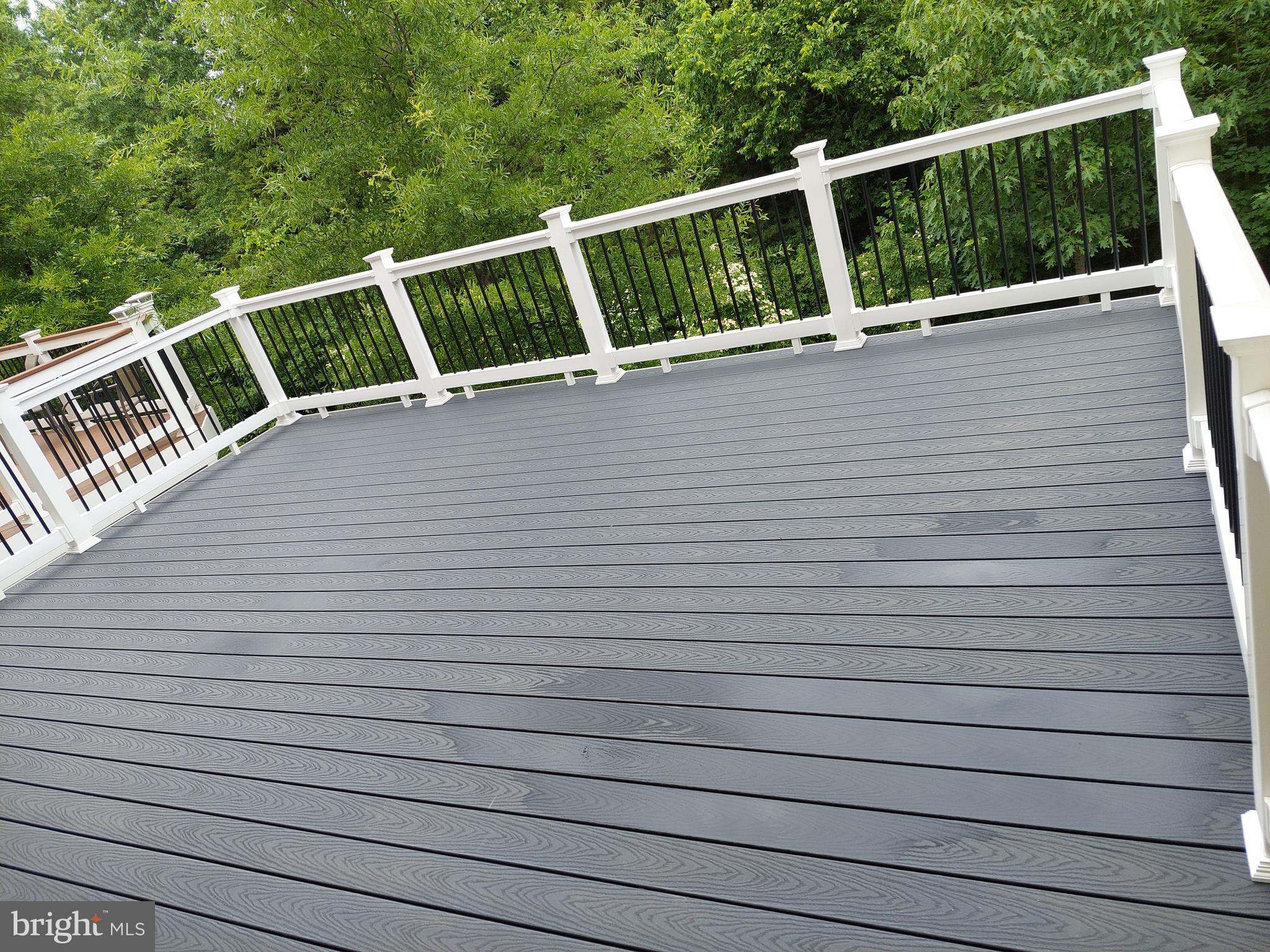 LOUDOUN VALLEY ESTATES 2 - Residential Lease