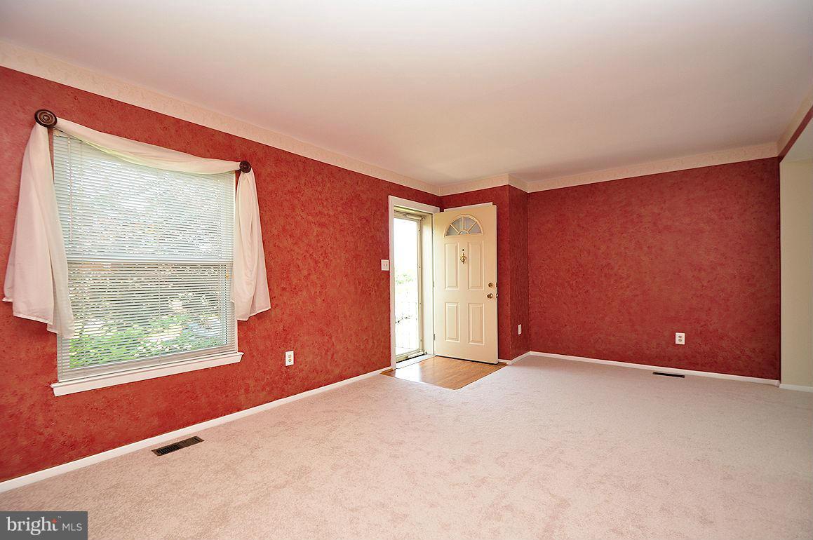 ELIZABETHS LANDING - Residential