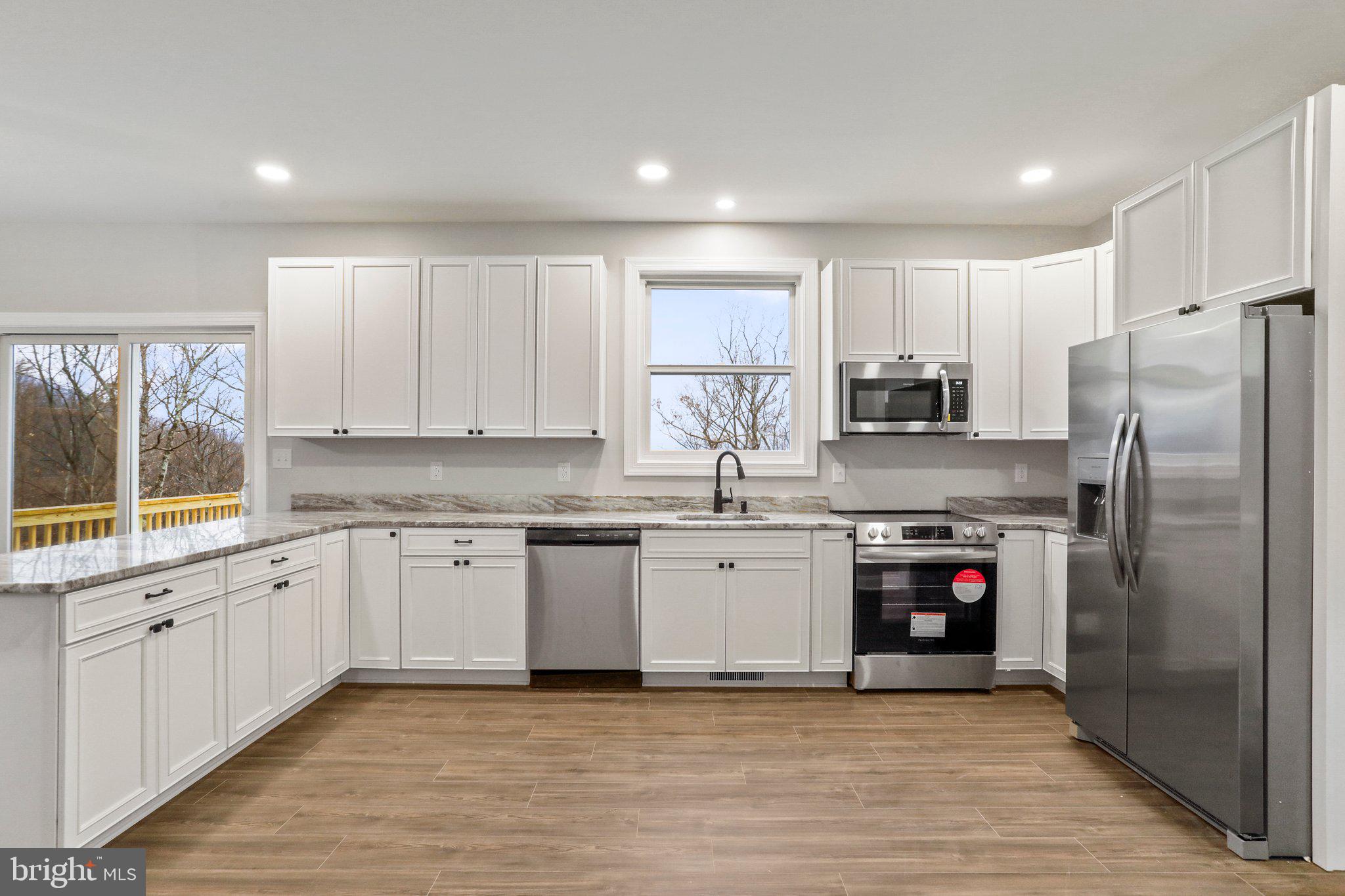 LOWER VALLEY - Residential