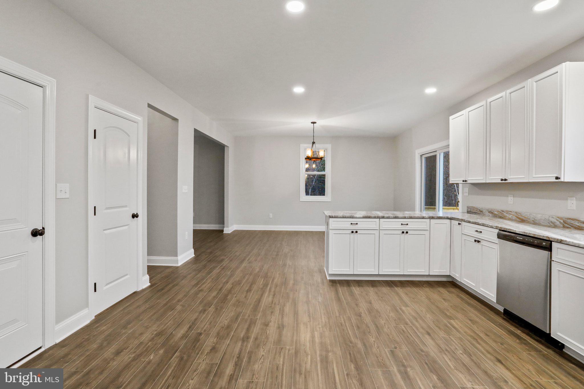 LOWER VALLEY - Residential