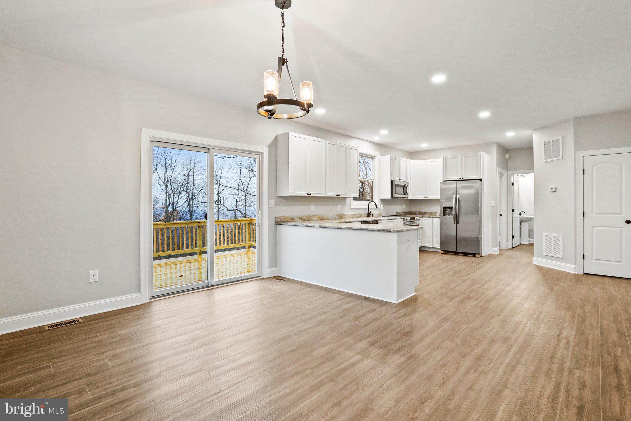 LOWER VALLEY - Residential