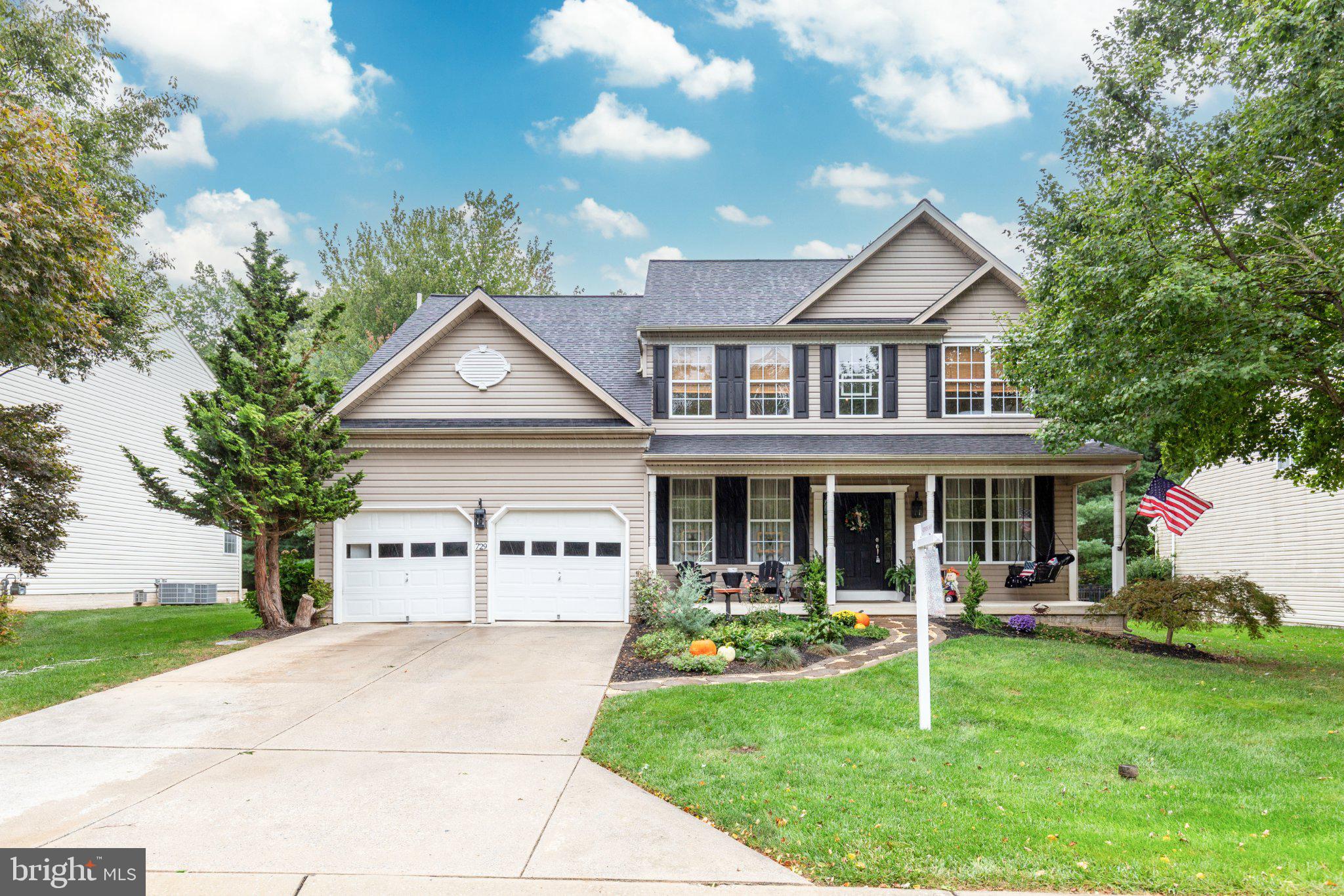 729 RUSTLING LEAF COURT