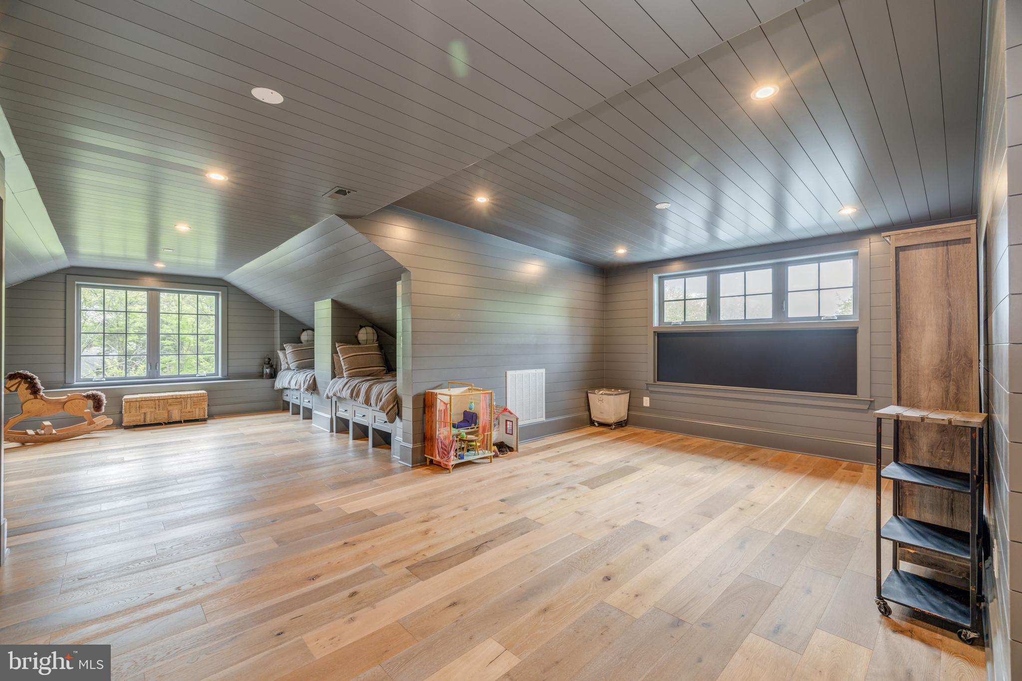 MAPLE HEIGHTS - Residential