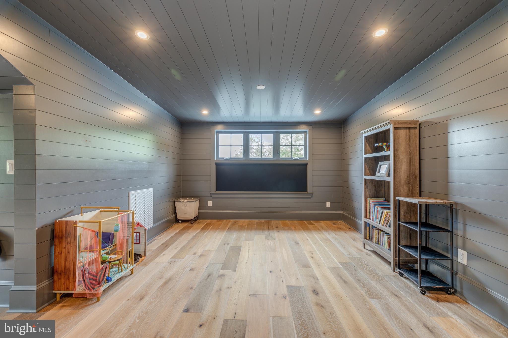 MAPLE HEIGHTS - Residential