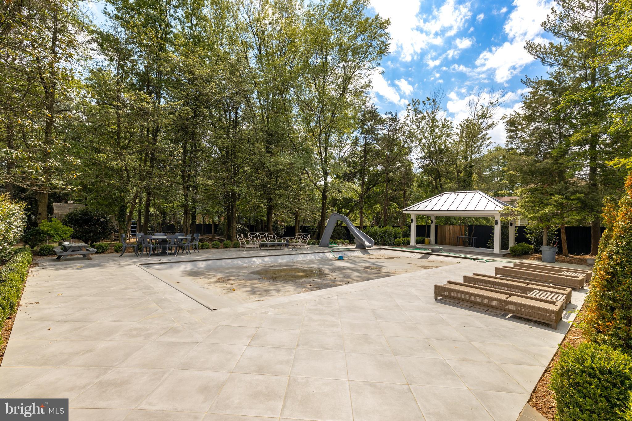 MAPLE HEIGHTS - Residential