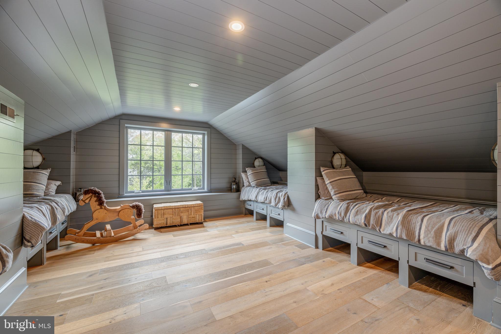 MAPLE HEIGHTS - Residential