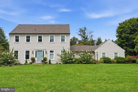 Homes For Sale - 30 Dunkin Drive<br/> Bucks County, WASHINGTON CROSSING, PA 18977