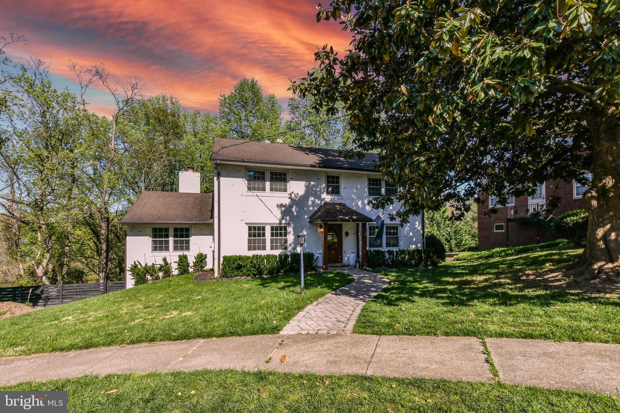 Gorgeously renovated 4BR, 3.5BA colonial situated in sought-after River Crest in North Arlington, sitting on almost 1/2 acre, private, cul-de-sac fenced lot*N Oakland is a beautiful street right next to the Potomac View Trail leading to Potomac River. With over 3000 finished square feet of luxury living & backs to parkland with private vistas*Beautiful hardwood floors, neutral paint tones, recessed lighting & sun-drenched rooms throughout entire main level*Dining room off foyer features designer chandelier*Formal living room with white brick hearth decorative-only fireplace & designer chandelier*Stunning remodeled Chef's kitchen features Quartz counters with complimentary herringbone backsplash, ample 42" cabinetry & oversized eat-at island with pendant lighting & top-of-line stainless steel appliances including 6-burner stove with griddle *Kitchen overlooks large, private, fenced backyard with tree house*Family room flows with stylish beam vaulted ceiling and brick hearth fireplace*Den on main level features custom built-ins and works great as an office or an additional guest bedroom*Four nicely sized bedrooms upper level with two updated tiled bathrooms*Fully finished basement features large rec room with custom built-ins & brick hearth decorative-only fireplace & walks out to fantastic backyard oasis*Excellent location*Serene & quiet yet in the heart of a bustling city at your fingertips*Wooded trails, rose garden & nature programs at the Gulf Branch Nature Center & Park, the Madison Community Center (a few blocks away), a dog park, paved trails, basketball courts, fitness center, picnic area & classes or walking along the C&O Canal into Georgetown*Minutes to Clarendon with Trader Joes, Whole Foods & Harris Teeter + Chain Bridge, with convenient access to shopping & restaurants in downtown McLean, Bethesda & DC* One light to DC* Jamestown/Williamsburg/Yorktown schools*Chicken Coop Convey as-is & remain on property*24 MONTH LEASE PREFERRED.