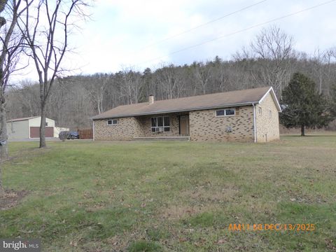 Homes For Sale - 102 Dry Run Road<br/> BURLINGTON, WV 26710