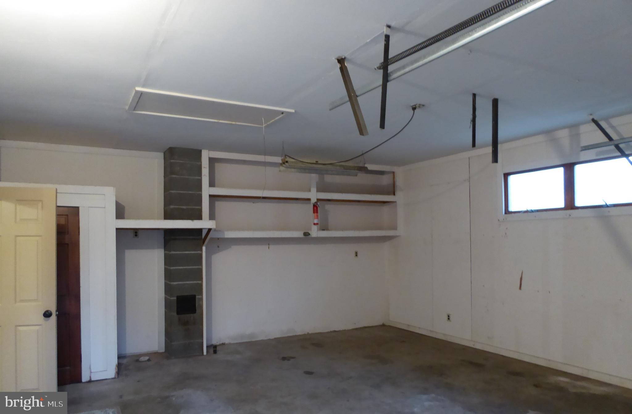 DRY RUN ROAD - Residential