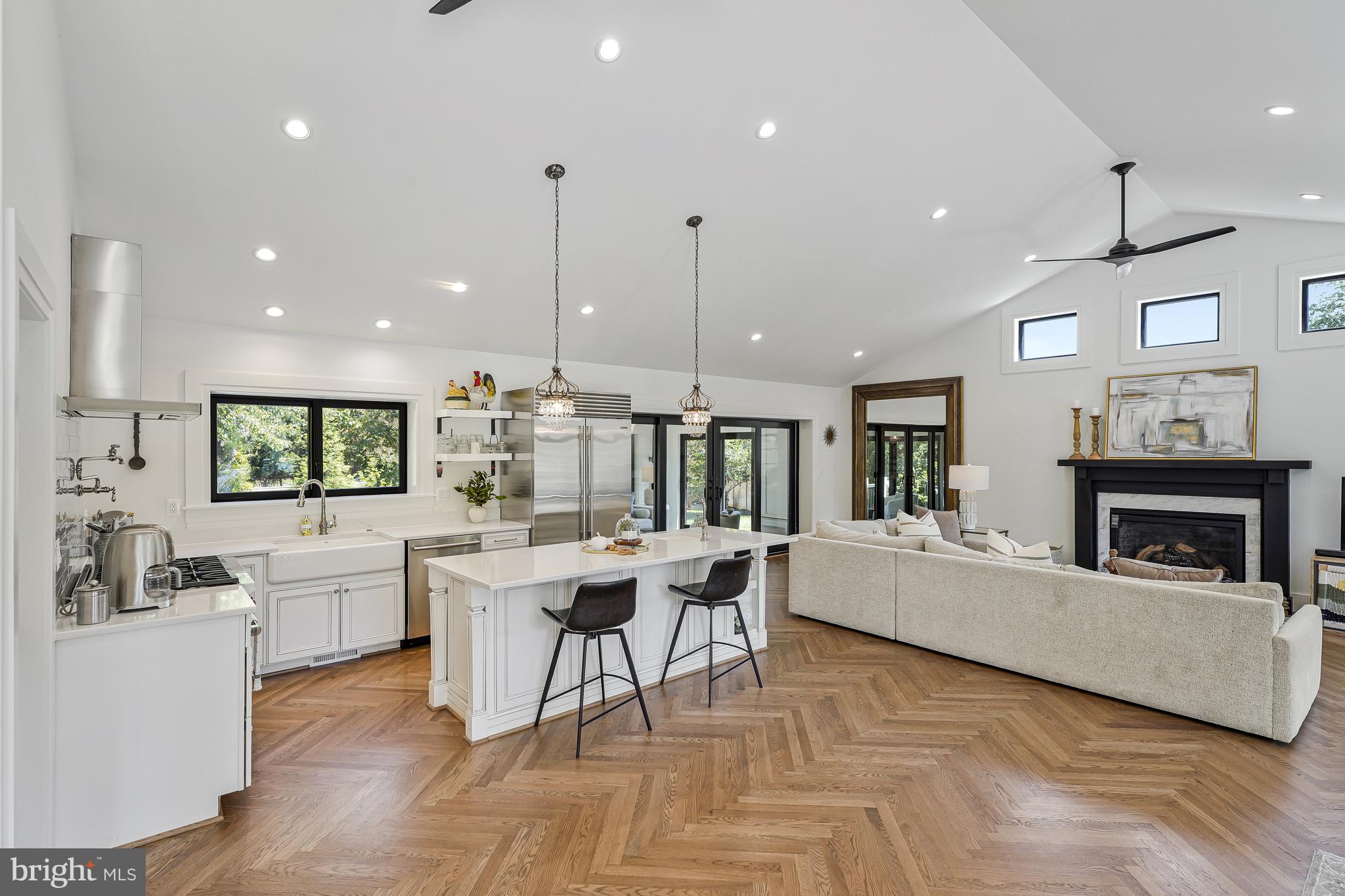 BROYHILLS MCLEAN ESTATES - Residential