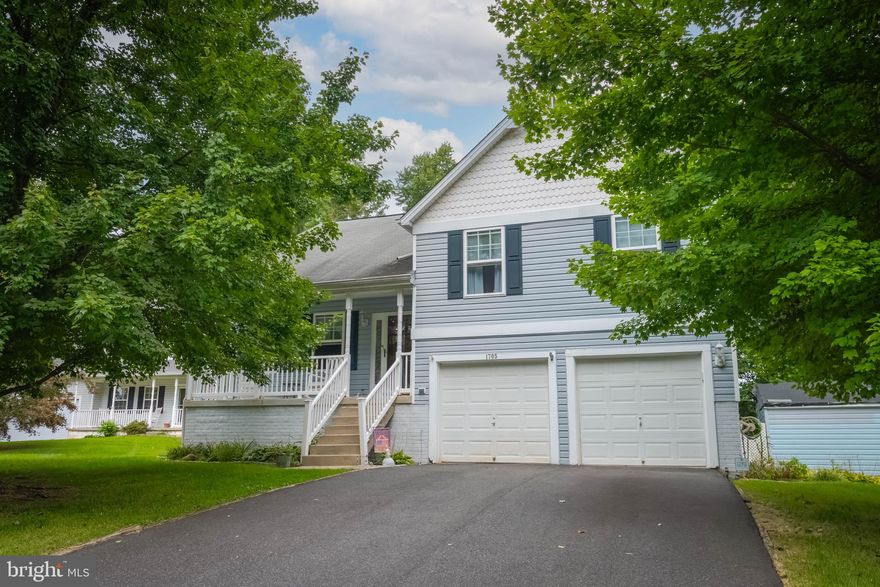 Welcome to 1705 Church Point Court – a rare waterfront gem tucked away on a quiet cul-de-sac! Built in 2002 and lovingly maintained by its original owners, this 4 level home offers over a half-acre of beautiful property with water access and community amenities.
Step inside to find hardwood floors, ceramic tile, and an inviting gas fireplace with remote. The gourmet kitchen boasts granite countertops, a large island, stainless steel appliances, and plenty of space for entertaining. From the kitchen, step out onto the expansive 2-level Trex deck overlooking the water—perfect for relaxing or hosting gatherings.
The spacious master suite features vaulted ceilings, a walk-in closet, and a luxurious bath with a jetted soaking tub. With 3 bedrooms and 2 full baths upstairs, plus a finished lower level offering a 4th bedroom, half bath (with rough-in for a shower), and even potential for a 5th bedroom, this home adapts easily to your needs.
Other highlights include:
* Covered front porch & 2-car garage
* Gated community pier for boating & fishing
* filtration system
* Storage shed for extra space
Enjoy the peace of cul-de-sac living with the bonus of water access, all within a sought-after community. Don’t miss this unique opportunity to own a waterfront property that combines comfort, convenience, and charm.