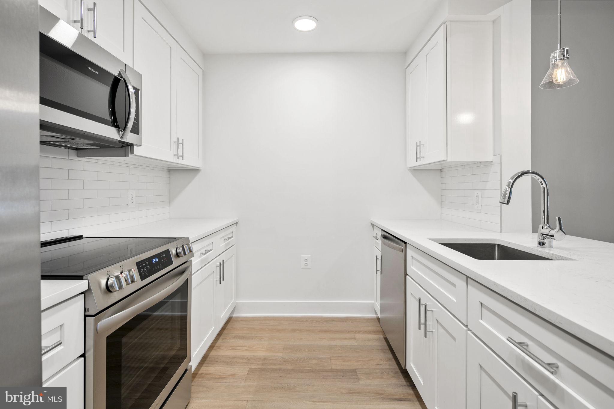 ODYSSEY - Residential Lease