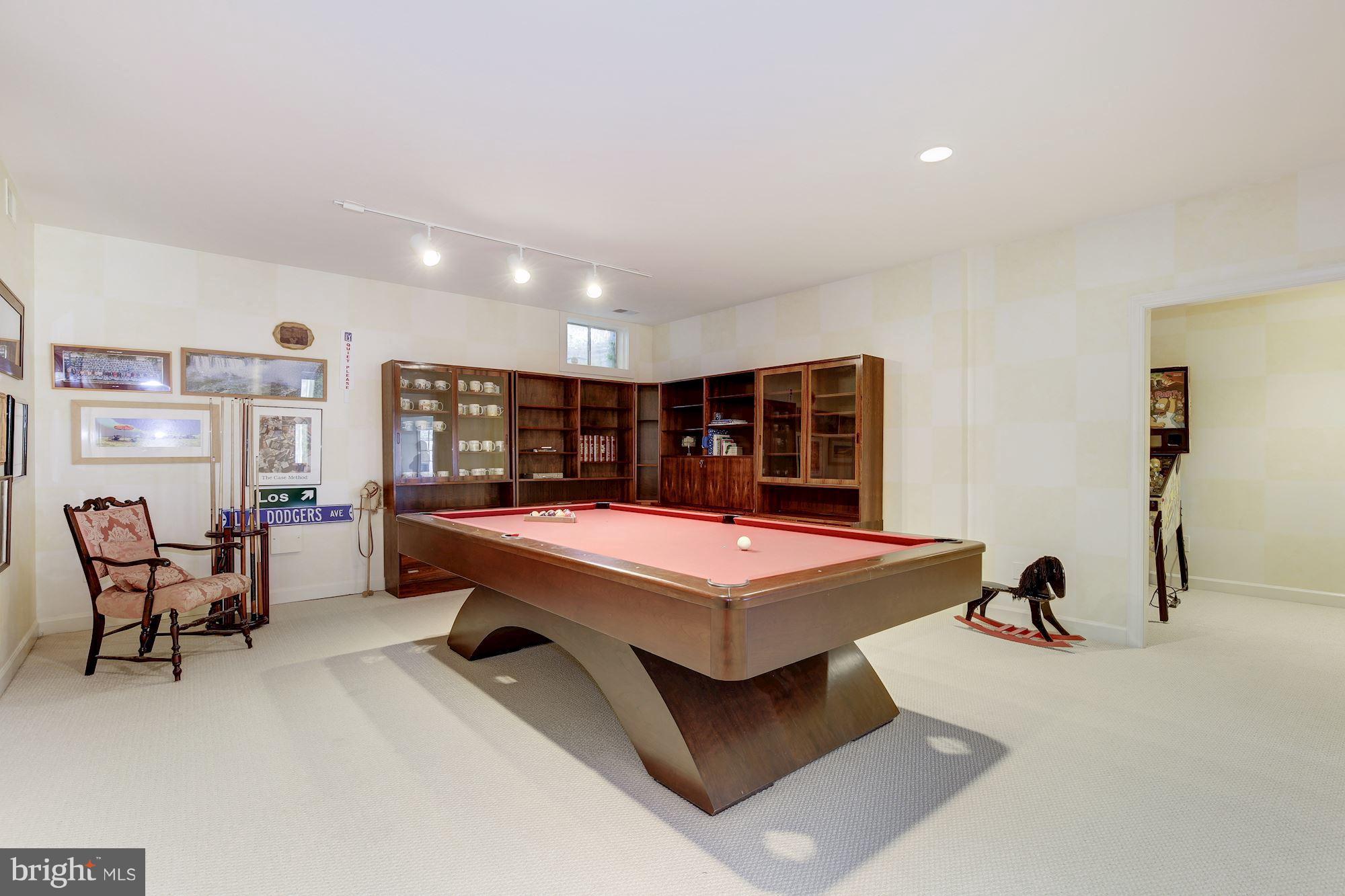 AVENEL - Residential Lease