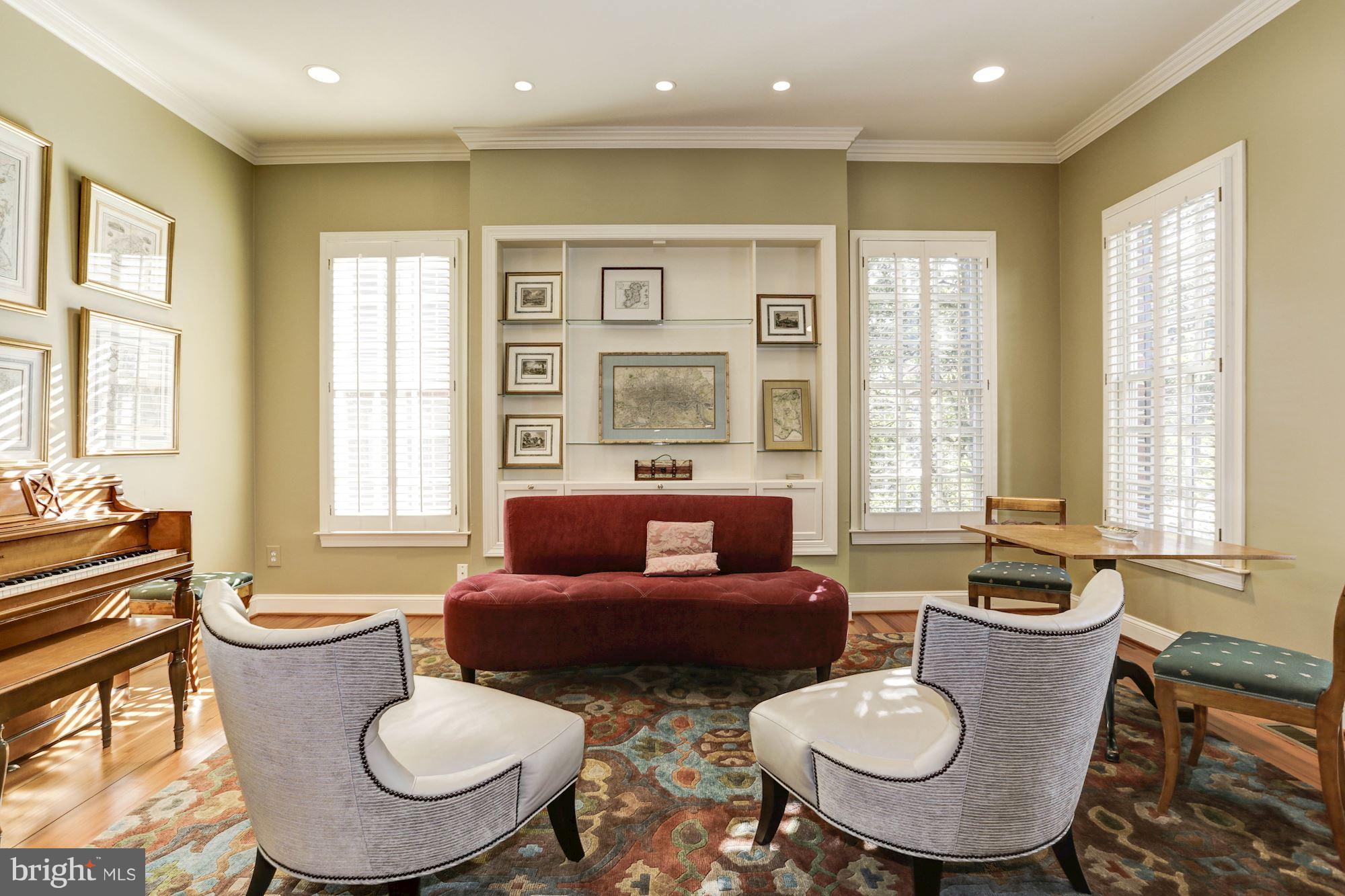 AVENEL - Residential Lease