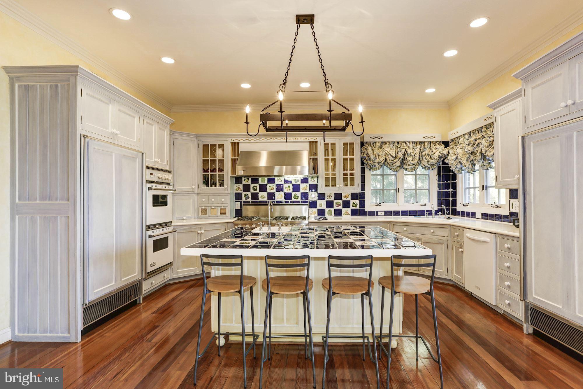 AVENEL - Residential Lease