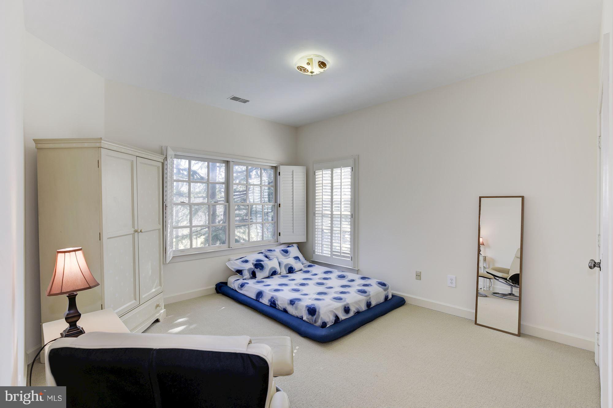 AVENEL - Residential Lease