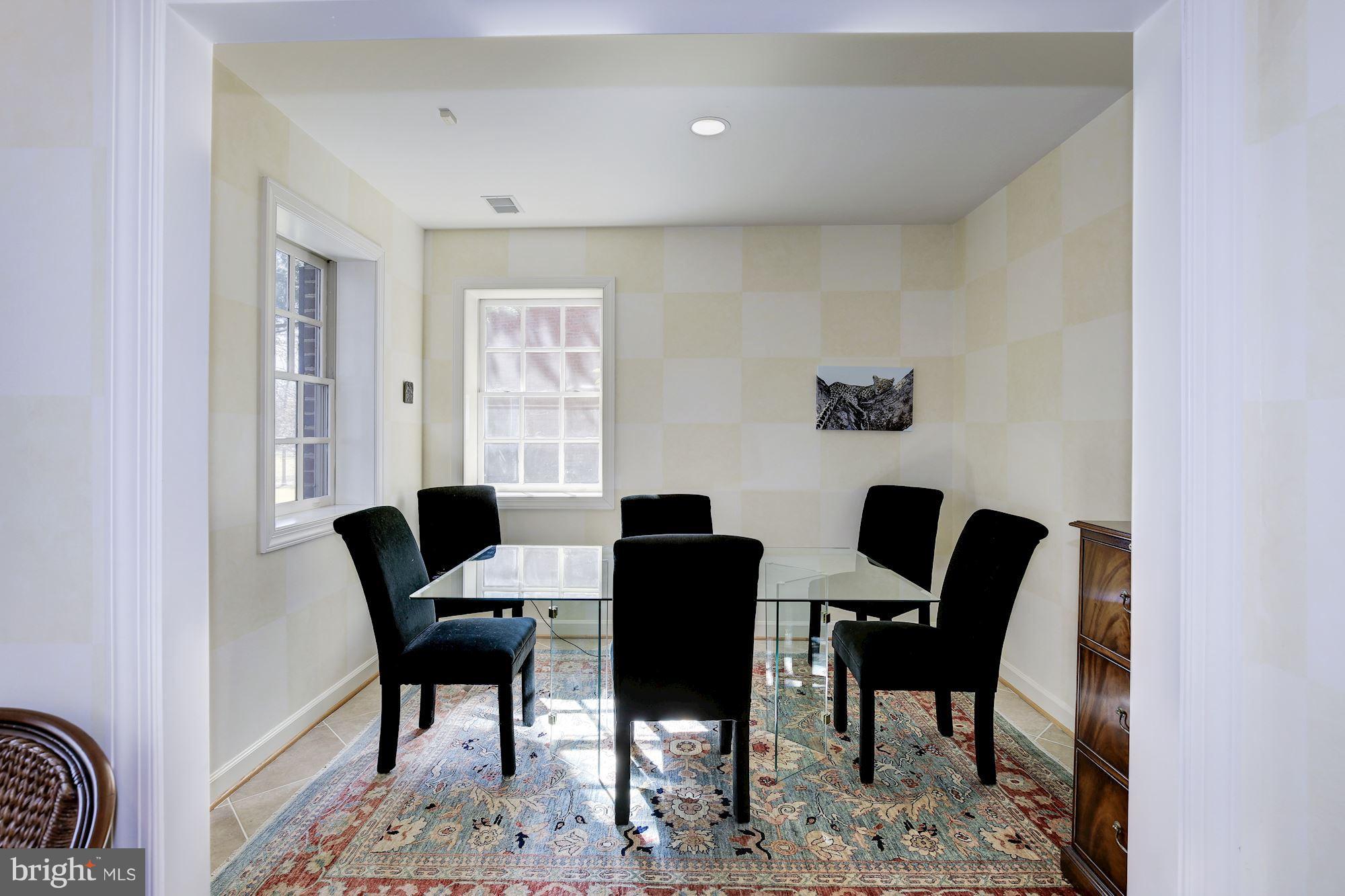 AVENEL - Residential Lease