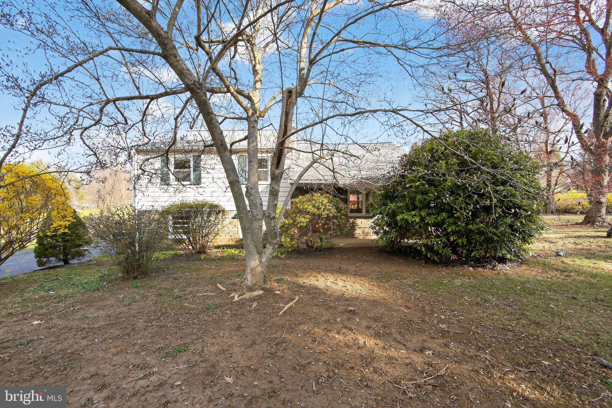 1567 SUGARTOWN ROAD