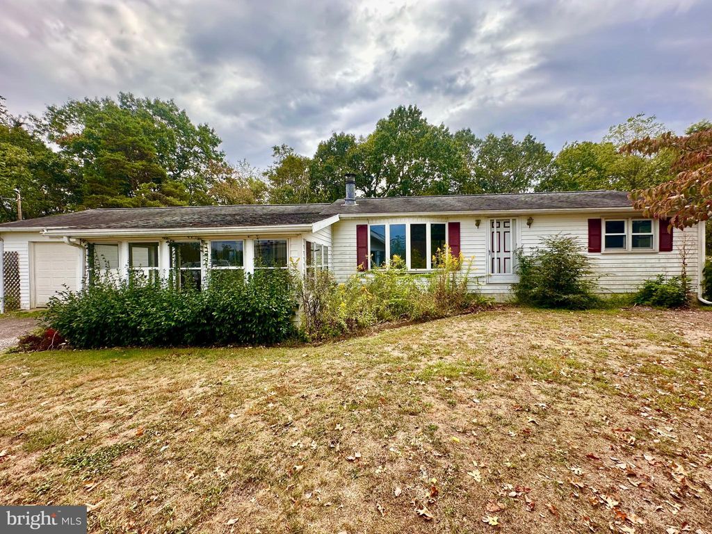 Photo of 261 Brick Rd, MCCONNELLSBURG, PA 17233 (MLS # PAFU2001768)