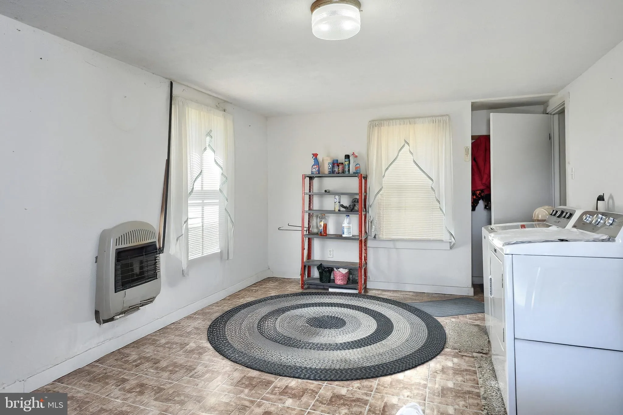 Hanover, Pennsylvania 17331, United States, 4 Bedrooms Bedrooms, ,2 BathroomsBathrooms,Residential,Pending,113262