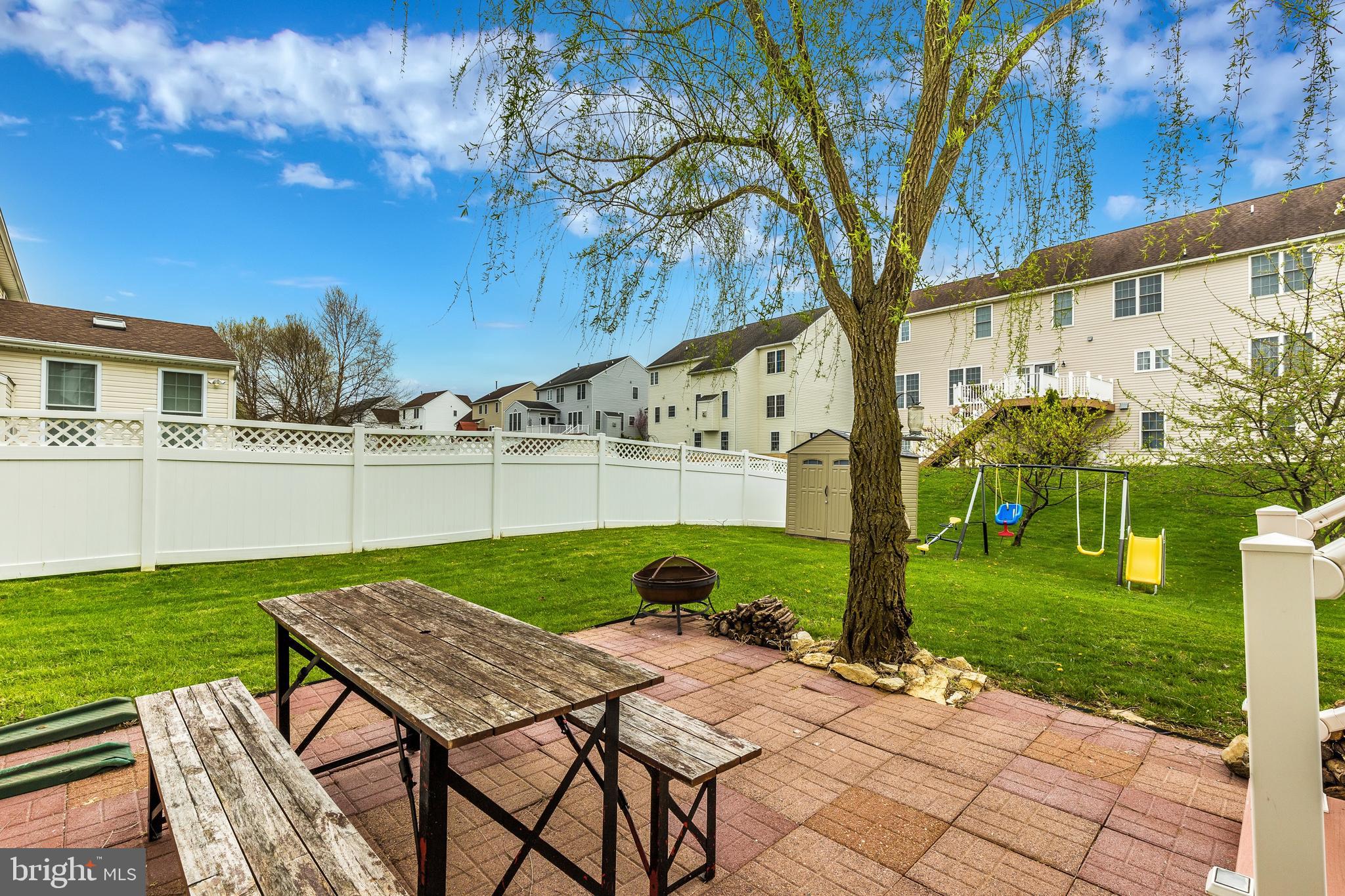 CARRIAGE HILL - Residential