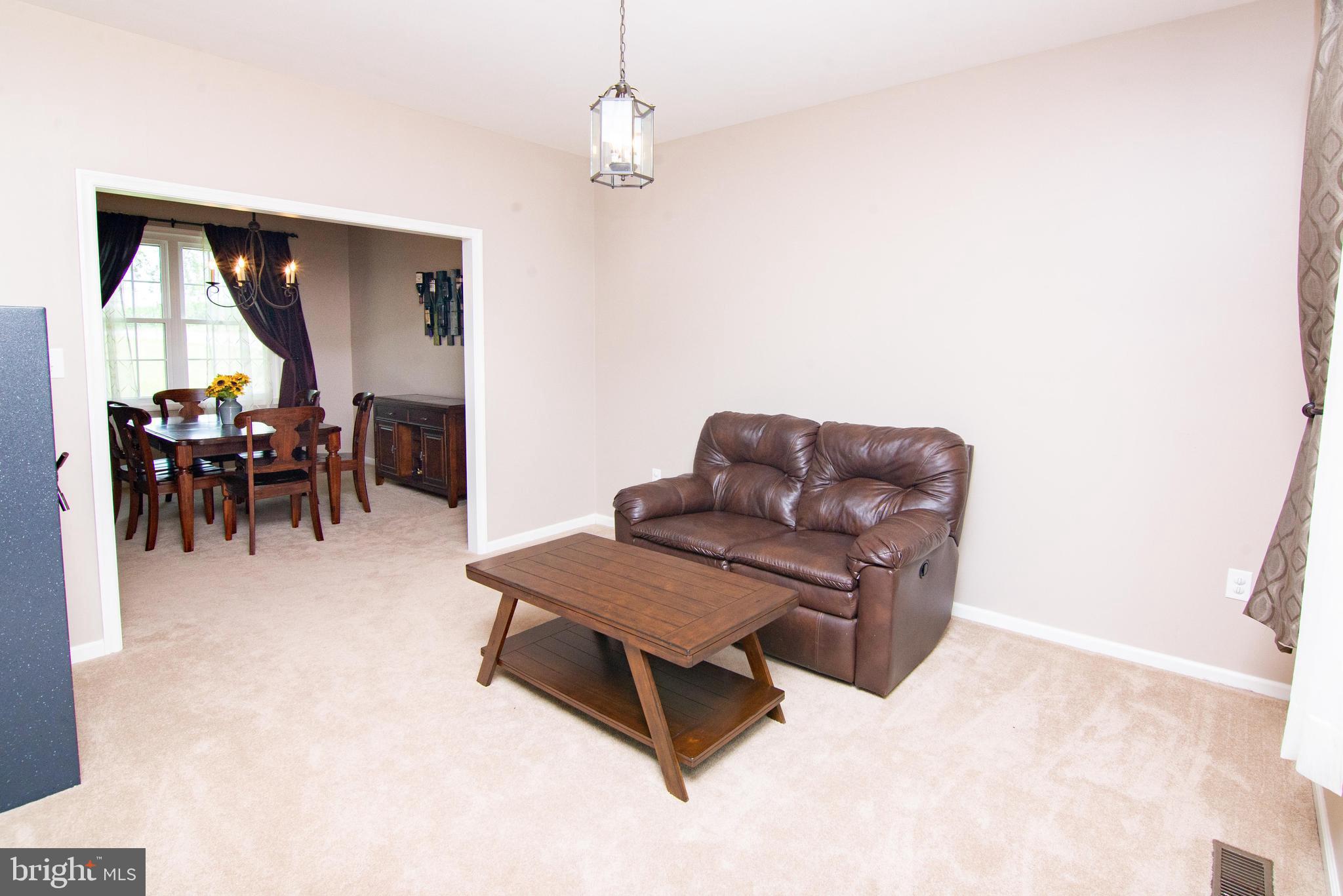 CARRIAGE HILL - Residential