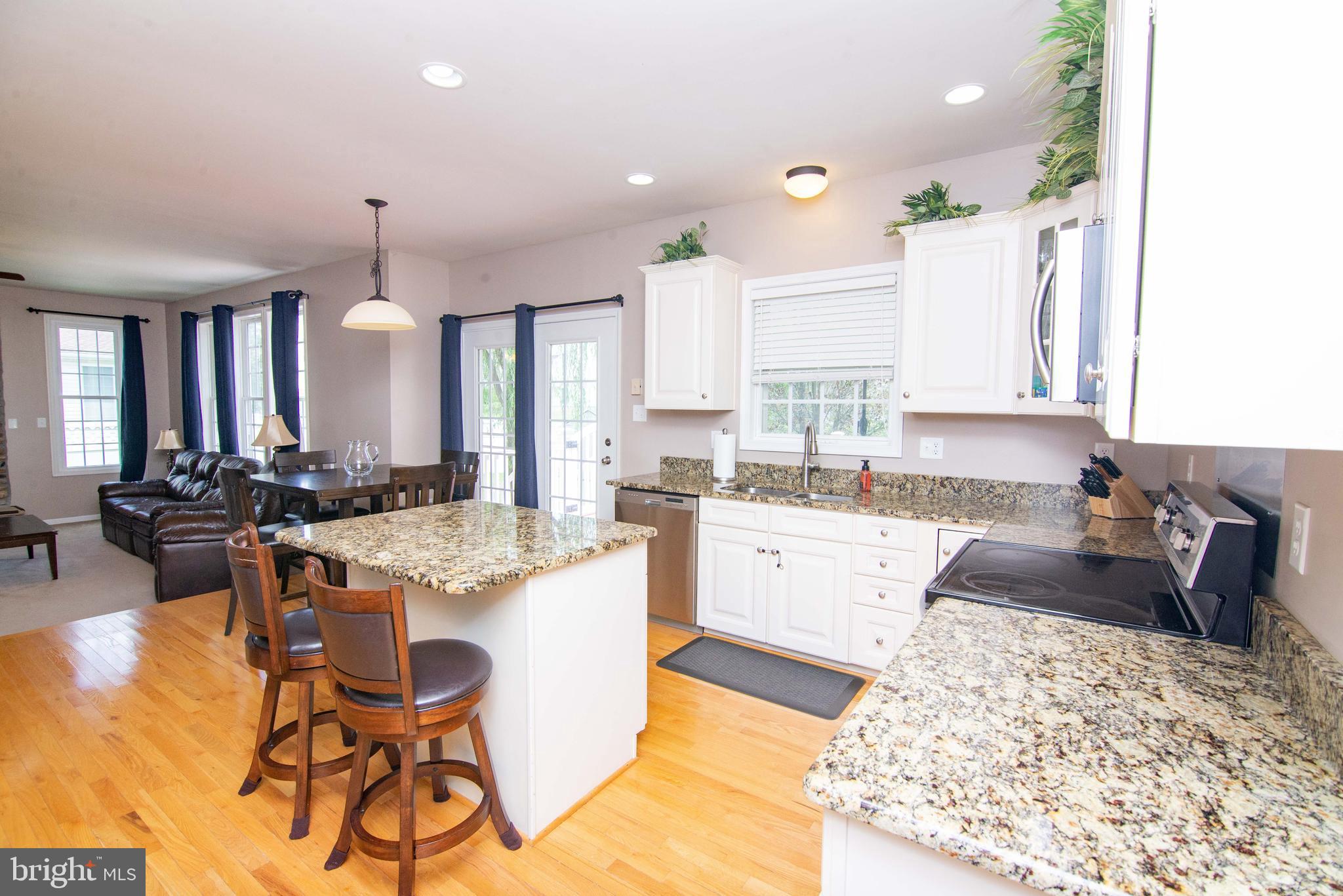 CARRIAGE HILL - Residential