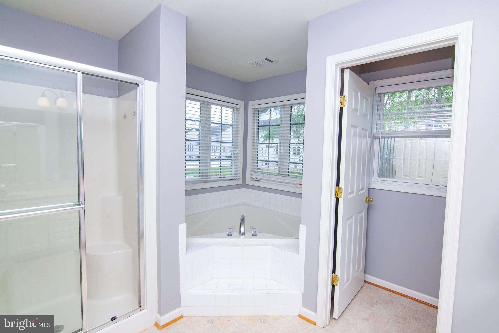 CARRIAGE HILL - Residential