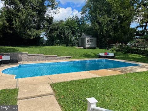 HOMESTEAD VILLAGE - Residential