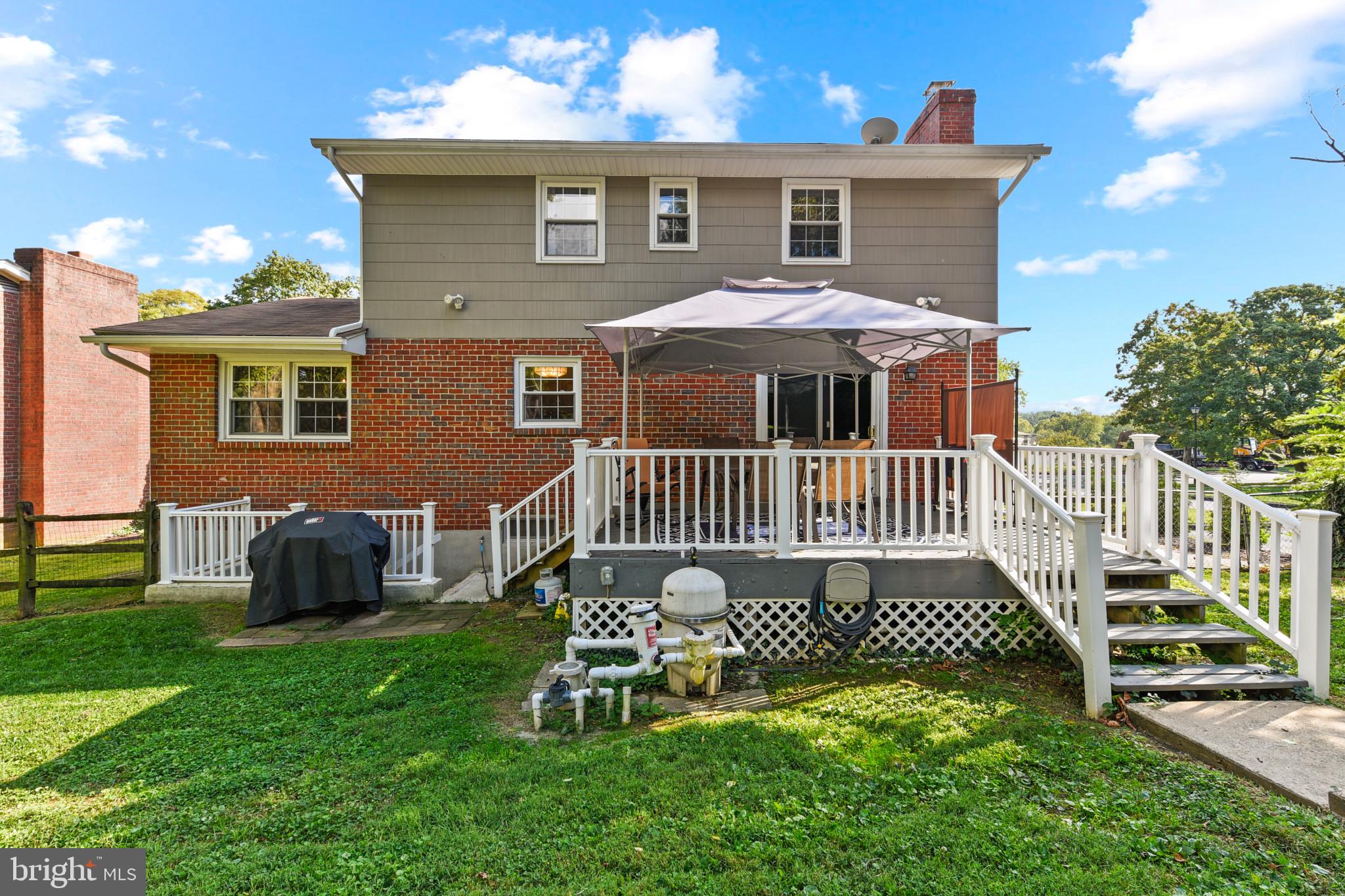 HOMESTEAD VILLAGE - Residential