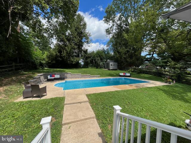 HOMESTEAD VILLAGE - Residential