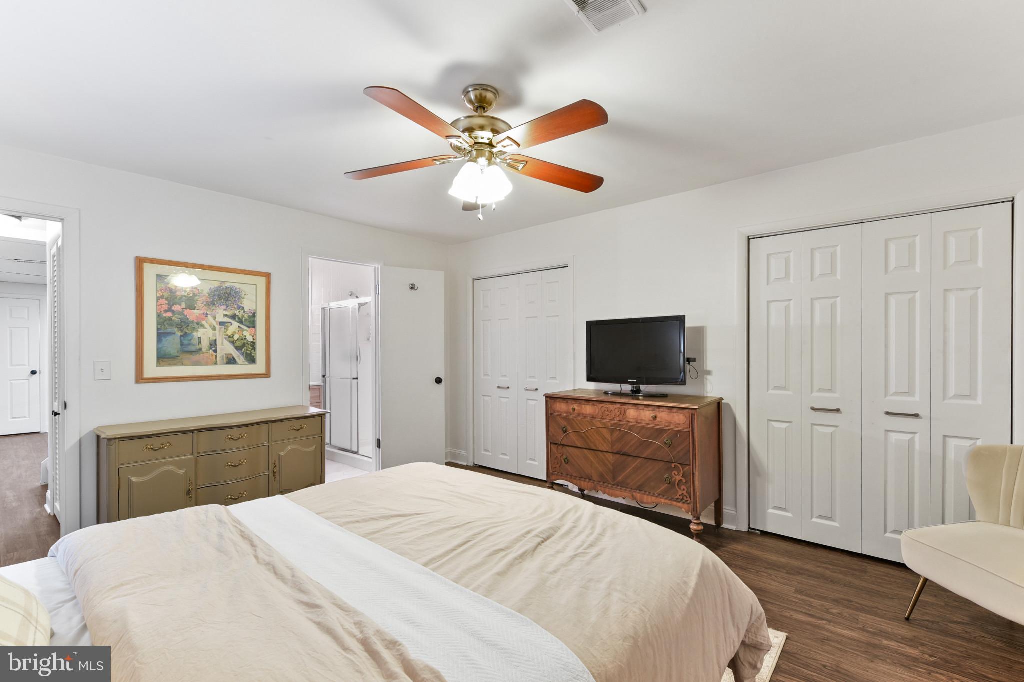 HOMESTEAD VILLAGE - Residential