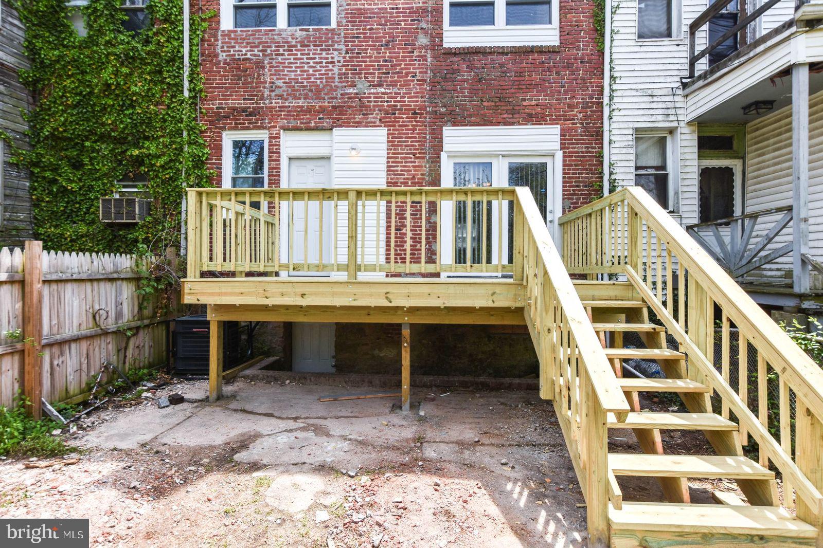 GARRISON - Residential Lease