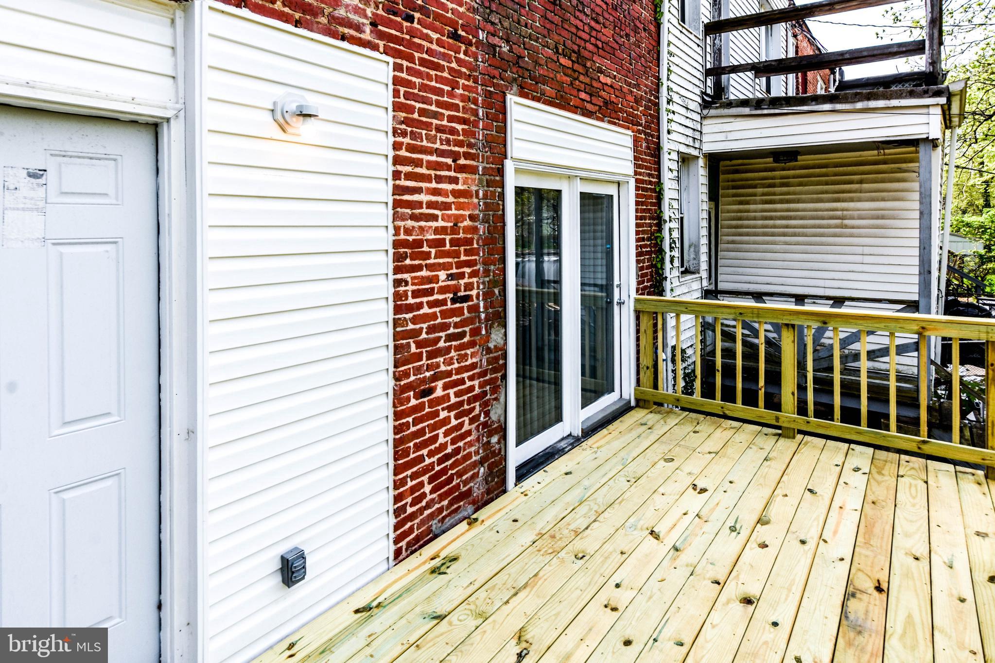 GARRISON - Residential Lease