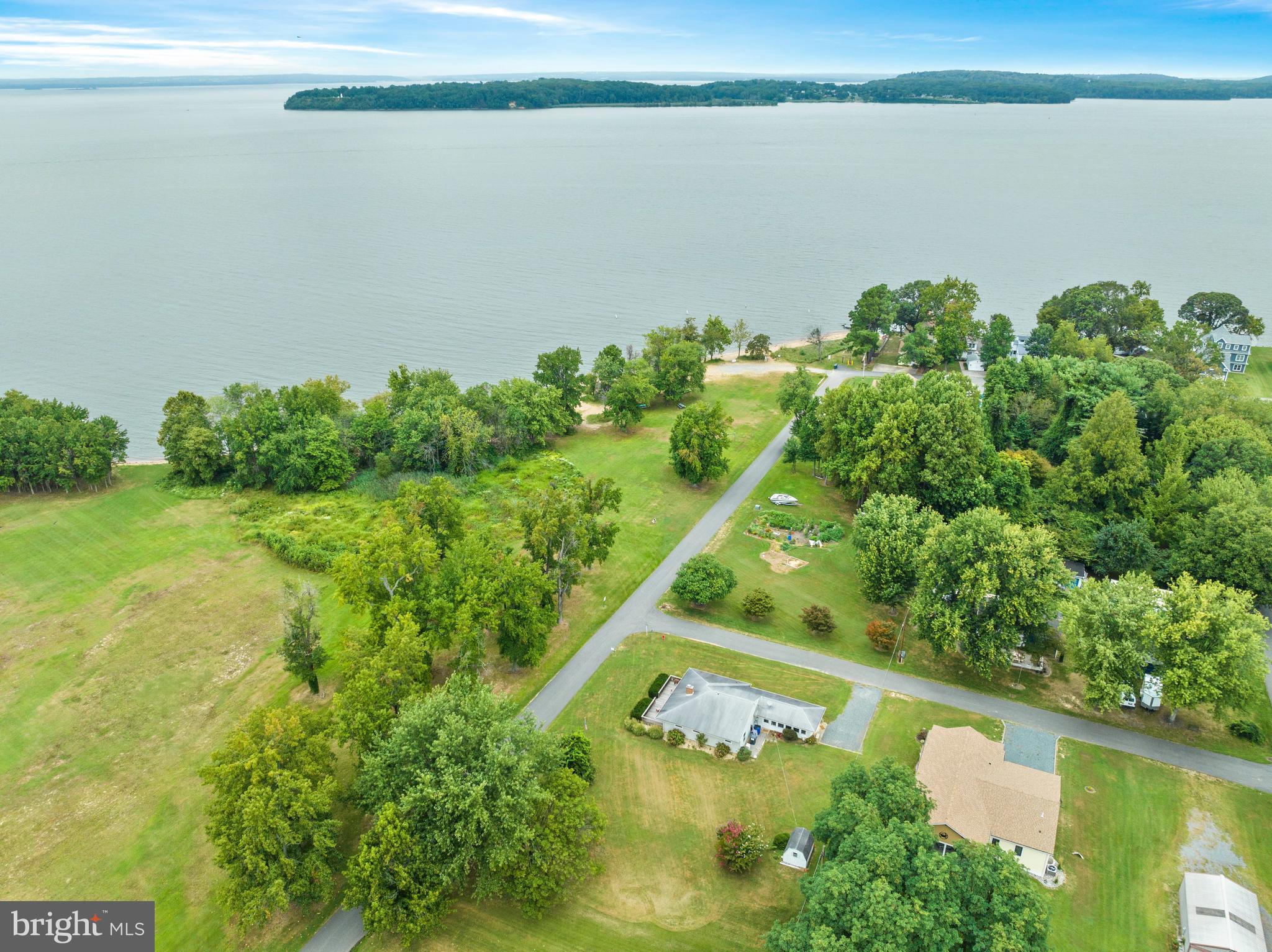 WEST VIEW SHORES - Residential