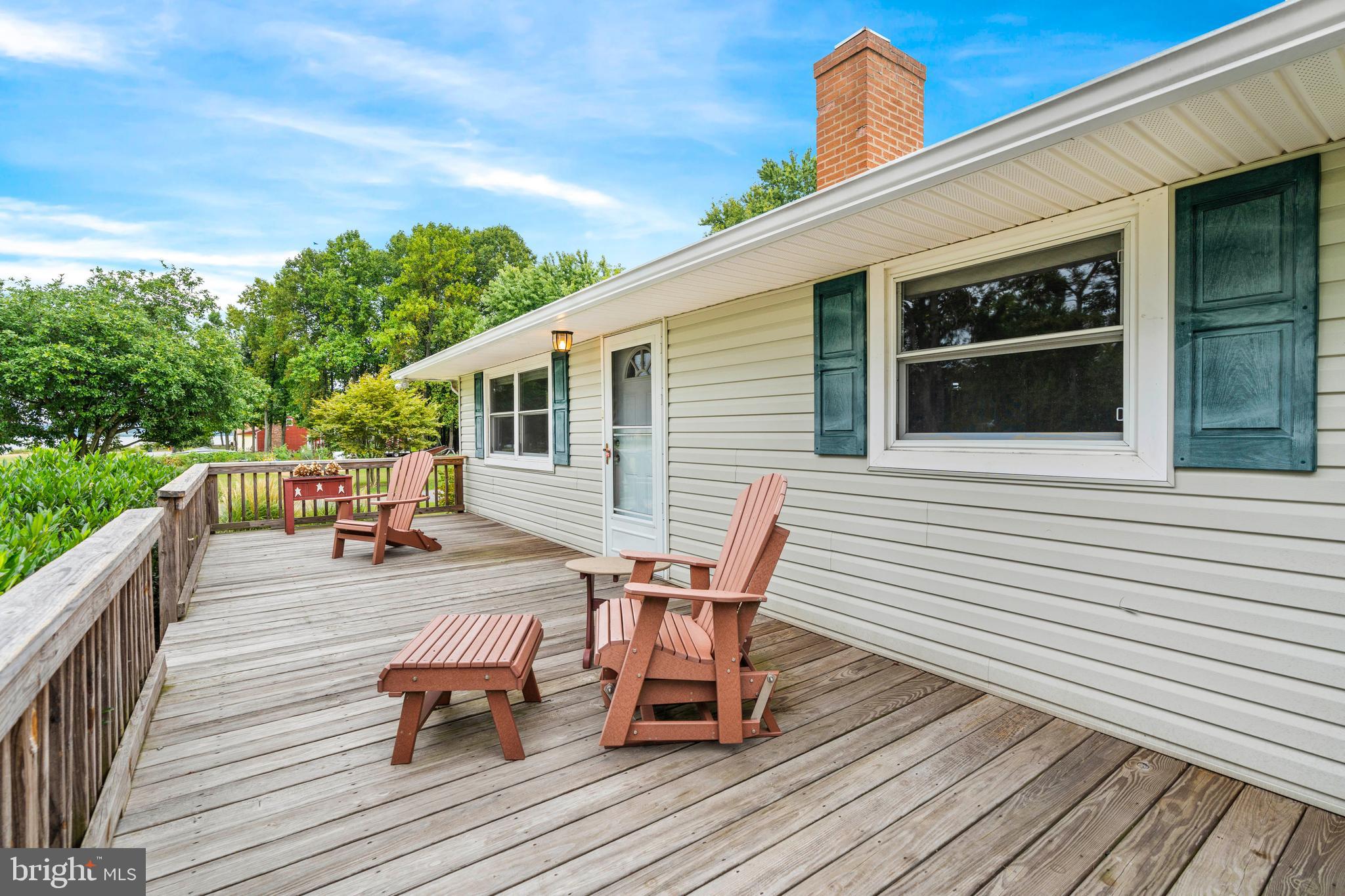 WEST VIEW SHORES - Residential