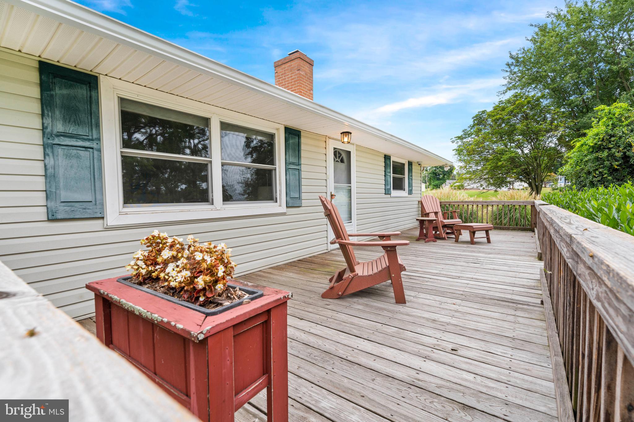 WEST VIEW SHORES - Residential