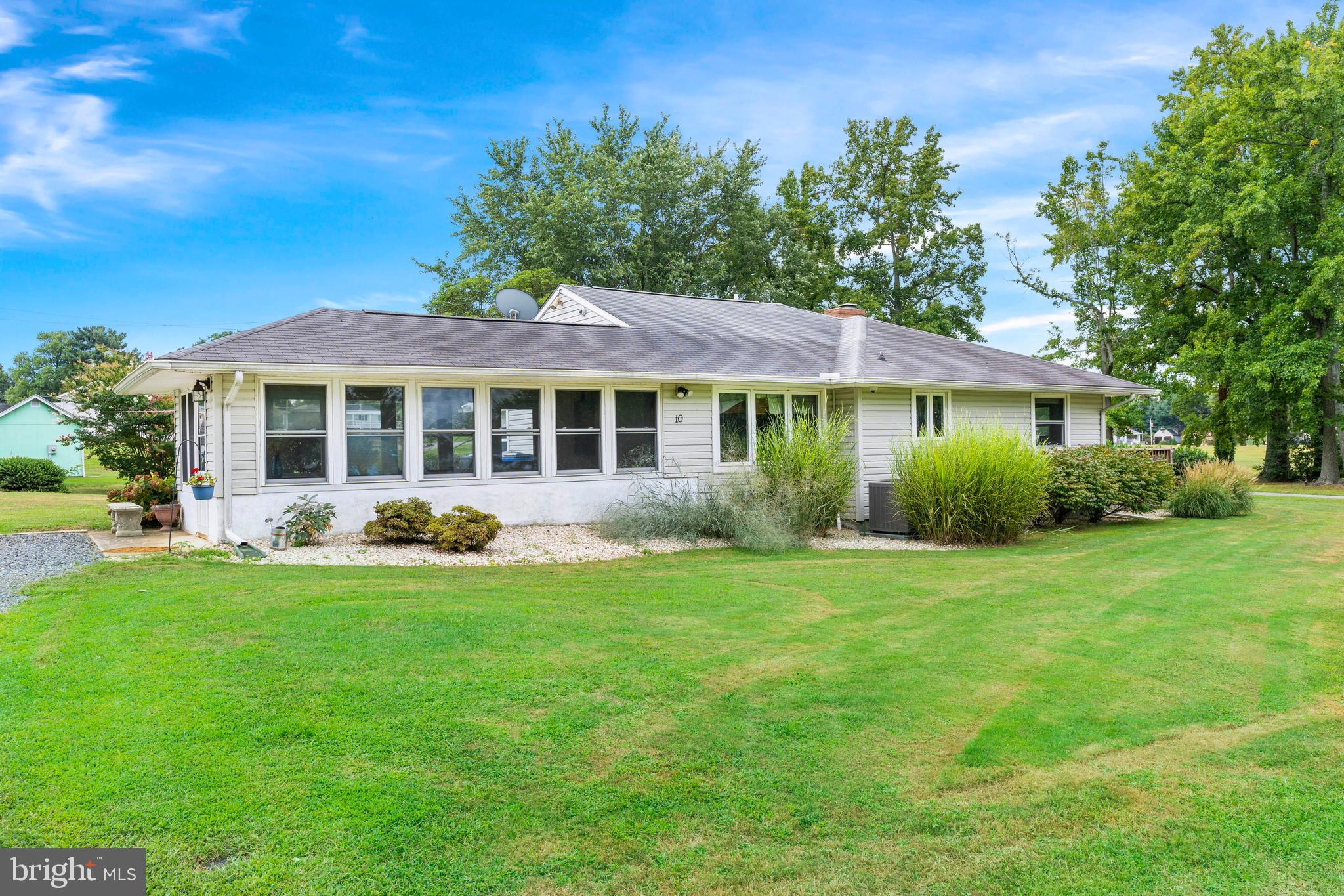 WEST VIEW SHORES - Residential