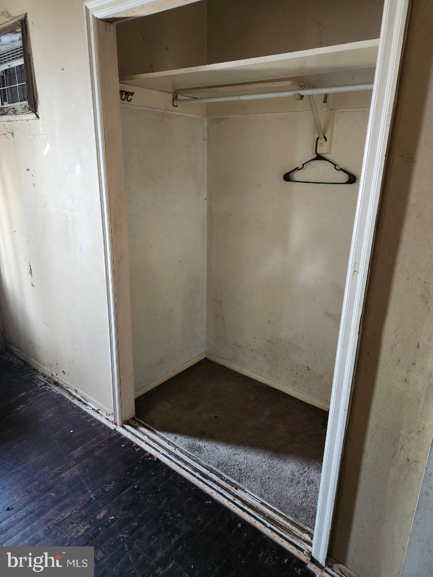 MAYFAIR (WEST) - Residential