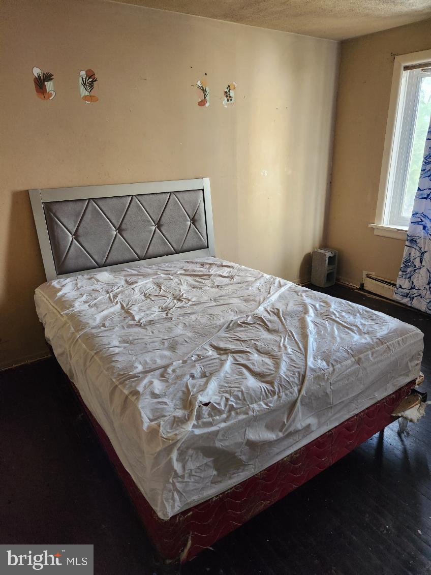 MAYFAIR (WEST) - Residential