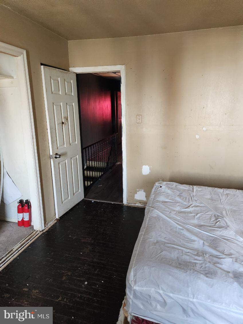 MAYFAIR (WEST) - Residential